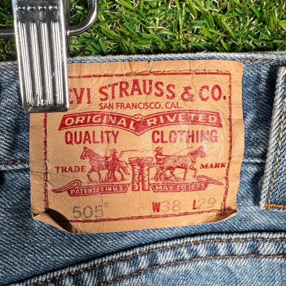 Levis 505 Regular Fit Mens Light Wash Blue Denim Jeans 38x29